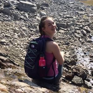 Meet your Posher, Caitlin